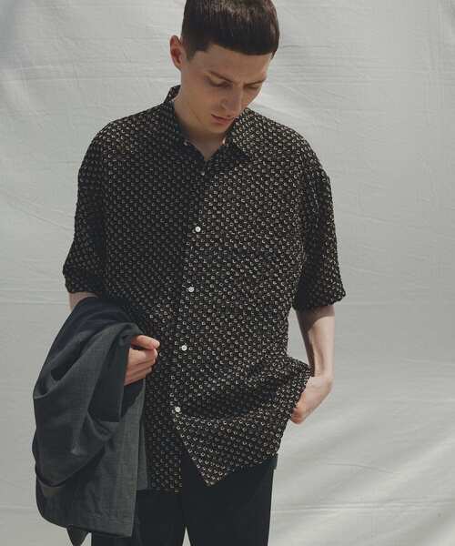 URBAN RESEARCH（アーバンリサーチ）の「ドビーチェックサッカーショートスリーブシャツ（シャツ/ブラウス・メンズ・ブラック/ネイビー・MEDIUM/LARGE）」の9枚目の写真