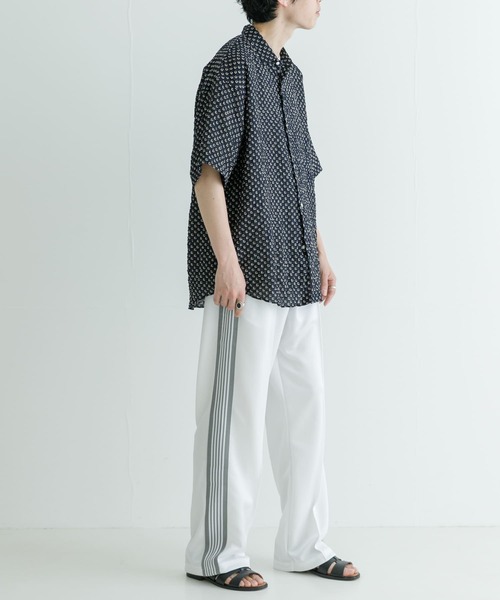 URBAN RESEARCH（アーバンリサーチ）の「ドビーチェックサッカーショートスリーブシャツ（シャツ/ブラウス・メンズ・ブラック/ネイビー・MEDIUM/LARGE）」の13枚目の写真