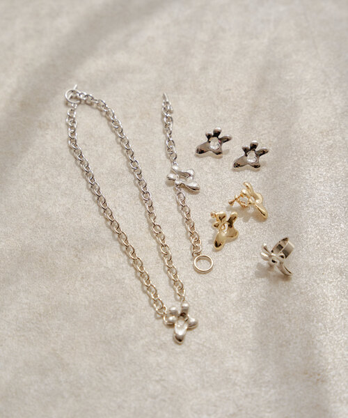 Kastane（カスタネ）の「*【fiw.】フラワーモチーフブレスレット（ピアス（両耳用）・レディース・シルバー・FREE）」の4枚目の写真