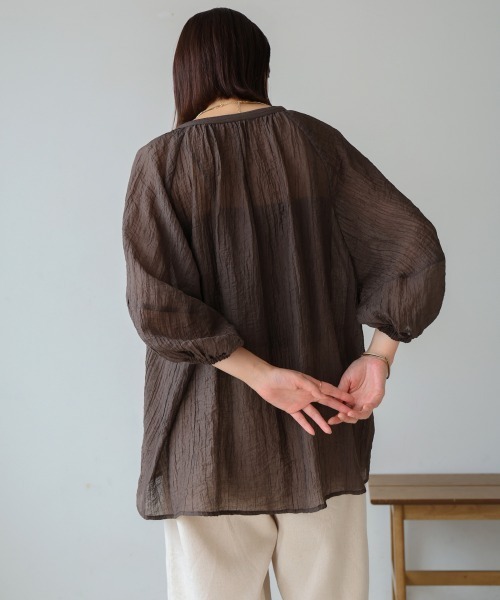 Bou Jeloud（ブージュルード）の「シワ加工シアーチュニック（チュニック・レディース・ホワイト/ブラウン/ピンク/グリーン・38）」の22枚目の写真