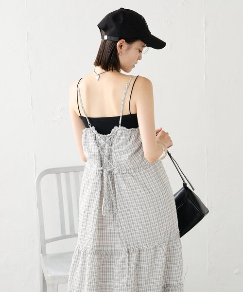 mystic（ミスティック）の「【2サイズ展開】ティアードキャミワンピース（ワンピース・レディース・ブラック/オフホワイト/イエロー・1/2）」の10枚目の写真