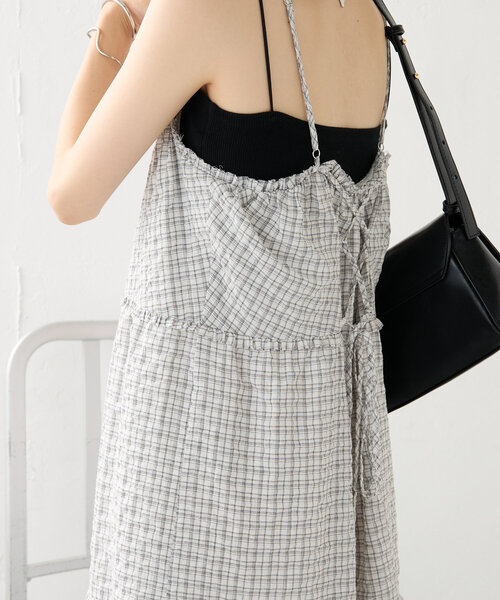 mystic（ミスティック）の「【2サイズ展開】ティアードキャミワンピース（ワンピース・レディース・ブラック/オフホワイト/イエロー・1/2）」の13枚目の写真