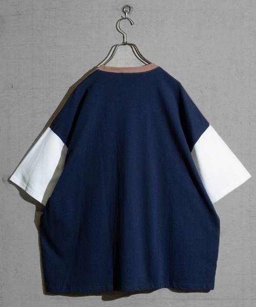 JOHN'S CLOSET（ジョンズクローゼット）の「【40I】 USAコットン 配色切替 ビッグシルエット 半袖Tシャツ（Tシャツ/カットソー・メンズ・ブラック系1/ブラック系3/ベージュ系2/グリーン系2/パープル系1/ブラック系2/ベージュ系1/グリーン系1/グリーン系3/パープル系2/ブラウン系1/ブラウン系2・LARGE/X-LARGE/MEDIUM）」の16枚目の写真
