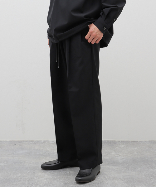 markaware DOUBLE PLEATED TROUSERS スラックス markaware（マーカウェア）の「DOUBLE PLEATED TROUSERS