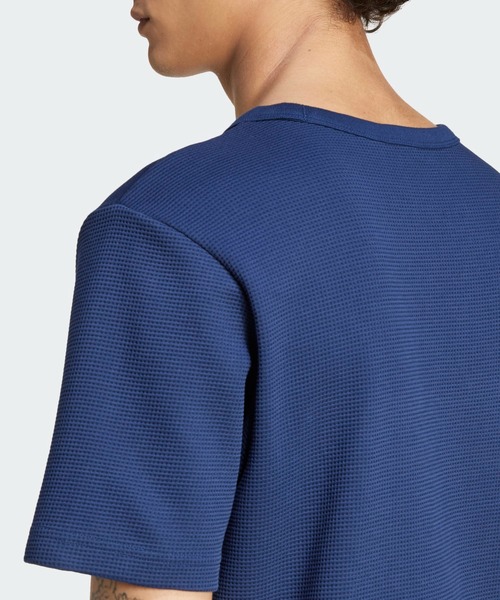 adidas（アディダス）の「トレフォイル エッセンシャルズ ワッフル半袖Tシャツ / アディダスオリジナルス adidas Originals（Tシャツ/カットソー・メンズ・ブラック/ブルー/グレー・XX-LARGE/LARGE/MEDIUM/X-LARGE/3XL/SMALL/X-SMALL）」の5枚目の写真