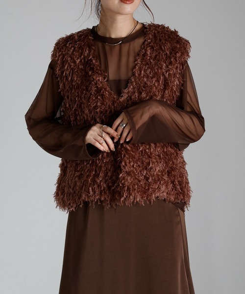 r.（アールドット）の「フリンジ　2wayベスト（ベスト・レディース・グレー/ブラック/アイボリー/ブラウン・FREE）」の4枚目の写真