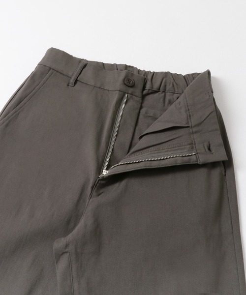 ITEMS URBANRESEARCH（アイテムズ アーバンリサーチ）の「ストレッチイージーパンツ（その他パンツ・レディース・ブラック/モカ/チャコールグレー・FREE）」の20枚目の写真