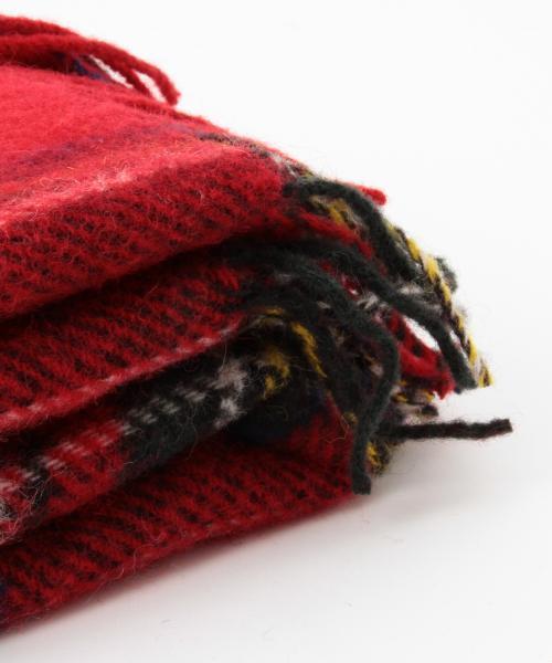 BEAMS BOY（ビームスボーイ）の「HIGHLAND TWEEDS / キルトピンショール 15（マフラー・レディース・レッド/ブルー/ネイビー・ONE SIZE）」の18枚目の写真