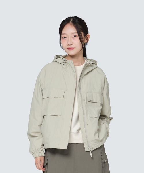 Snow Peak（スノーピーク）の「Cample women's windbreaker ウィンドブレーカー（ナイロンジャケット・レディース・ライトベージュ/キャメル/ブラック系その他・L/M/S）」の3枚目の写真