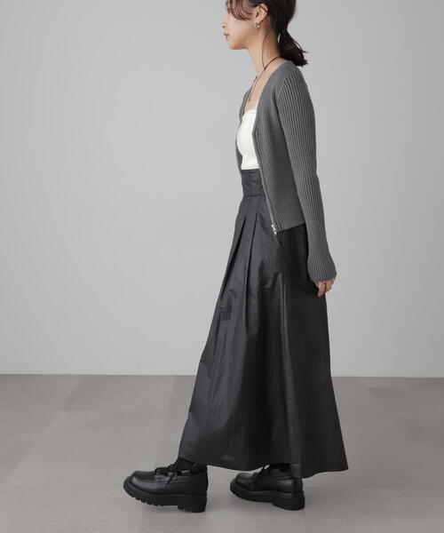 FREE'S MART（フリーズマート）の「◆フロントジップリブＶネックニット（ニット/セーター・レディース・ホワイト/グリーン/カーキ/グレー・FREE）」の11枚目の写真