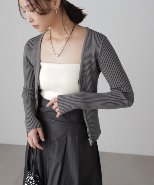 FREE'S MART（フリーズマート）の「◆フロントジップリブＶネックニット（ニット/セーター・レディース・ホワイト/グリーン/カーキ/グレー・FREE）」の13枚目の写真