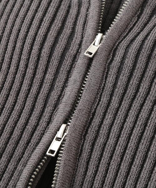 FREE'S MART（フリーズマート）の「◆フロントジップリブＶネックニット（ニット/セーター・レディース・ホワイト/グリーン/カーキ/グレー・FREE）」の17枚目の写真