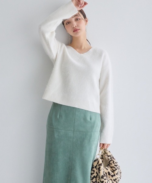 Andemiu（アンデミュウ）の「【洗える】アンゴラショートVネックニット116866（ニット/セーター・レディース・ブラック/ライトピンク/オフホワイト・FREE）」の7枚目の写真