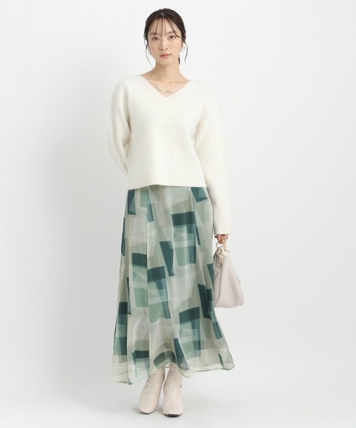 Andemiu（アンデミュウ）の「【洗える】アンゴラショートVネックニット116866（ニット/セーター・レディース・ブラック/ライトピンク/オフホワイト・FREE）」の19枚目の写真