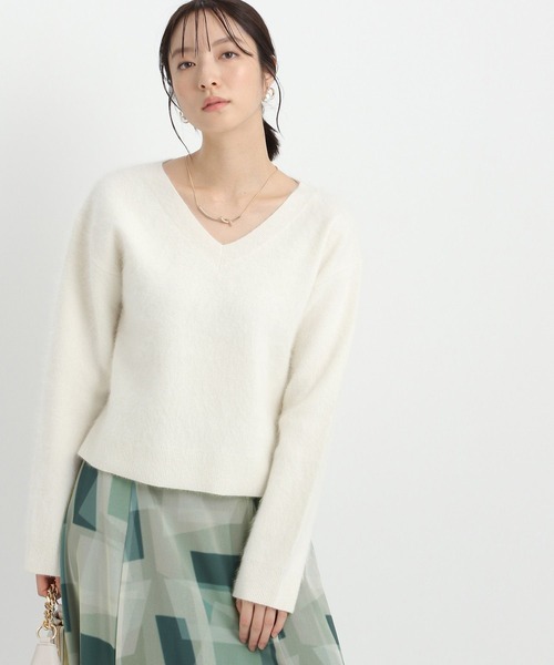 Andemiu（アンデミュウ）の「【洗える】アンゴラショートVネックニット116866（ニット/セーター・レディース・ブラック/ライトピンク/オフホワイト・FREE）」の20枚目の写真