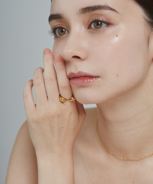ciite' surgical stainless(シーテサージカルステンレス)の「【 金属アレルギー対応 】 ハートデザインリング サージカルステンレス (リング・レディース・ゴールド/シルバー・13号/11号)」の4枚目の写真