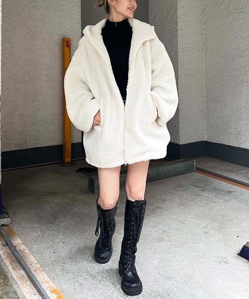 BACK TO THE FIELD（バック トゥー ザ フィールド）の「【MLB】刺繍ロゴパッチボアブルゾン（ブルゾン・レディース・オフホワイト/ブルー/ブラック・FREE）」の5枚目の写真