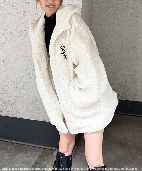 BACK TO THE FIELD（バック トゥー ザ フィールド）の「【MLB】刺繍ロゴパッチボアブルゾン（ブルゾン・レディース・オフホワイト/ブルー/ブラック・FREE）」の6枚目の写真