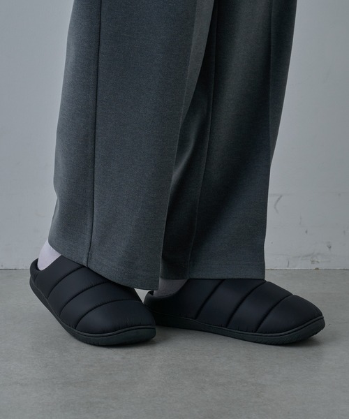 COLONY 2139（コロニートゥーワンスリーナイン）の「クロッグシューズ（ルームシューズ/スリッパ・レディース・グレー/ブラック・LARGE/MEDIUM）」の21枚目の写真