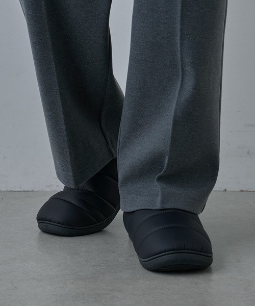 COLONY 2139（コロニートゥーワンスリーナイン）の「クロッグシューズ（ルームシューズ/スリッパ・レディース・グレー/ブラック・LARGE/MEDIUM）」の22枚目の写真