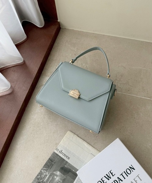 my twilight（マイトワイライト）の「mytwilight PARISモチーフ 台形ミニバッグ（ショルダーバッグ・レディース・ブラック/グレイッシュベージュ/クリーム/ダークブラウン/グレイッシュブルー/ホワイト/ベビーピンク・FREE）」の11枚目の写真