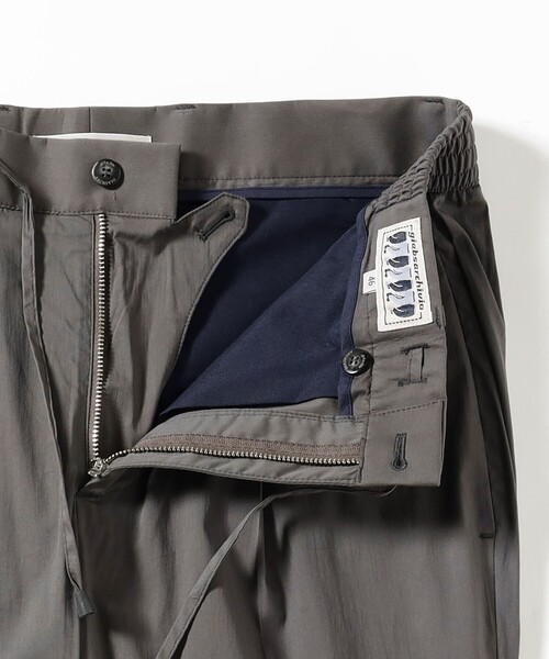 BRILLA per il gusto（ブリッラペルイルグースト）の「【別注】giabsarchivio / MASACCIO ライトコットン 1プリーツ ドローコード スラックス（その他パンツ・メンズ・グレー系その他/ブラック・42/44/46/48/50/52）」の5枚目の写真