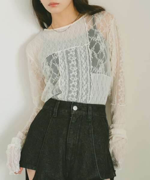 VANNIE U(ヴァニーユー)の「レースパッチワークトップス(Tシャツ/カットソー・レディース・アイボリー/ブラック・FREE)」の1枚目の写真