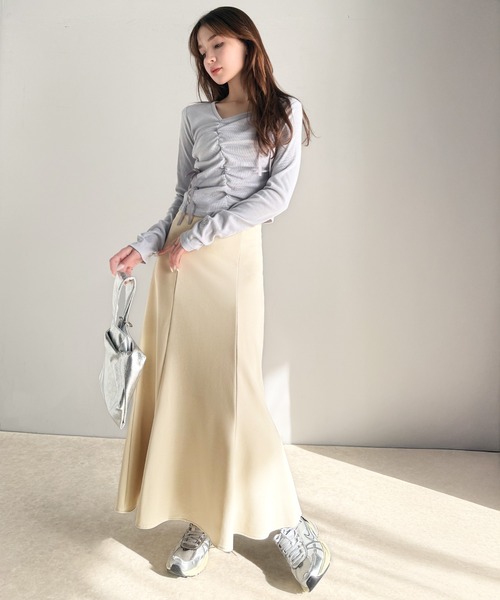 classicalelf(クラシカルエルフ)の「美ライン。カットジョーゼットハイウエストマーメイドロングスカート(スカート・レディース・ベージュ/チャコール/ブラック/アイボリー・LARGE/MEDIUM/SMALL/X-LARGE)」の20枚目の写真
