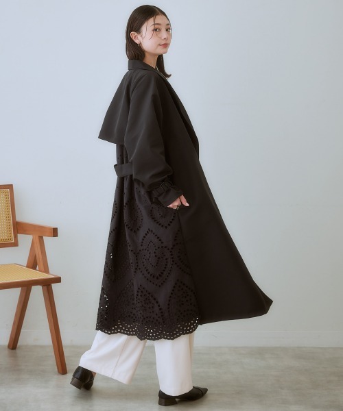 nissen（ニッセン）の「バックパンチングレーストレンチコート（トレンチコート・レディース・ブラック/ベージュ・3L/LL/L/M/S）」の8枚目の写真