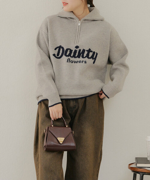 Another Branch olive des olive(アナザーブランチオリーブデオリーブ)の「ハーフZIPロゴニット(ニット/セーター・レディース・オフホワイト/グレー/その他12/ブルー・FREE)」の1枚目の写真