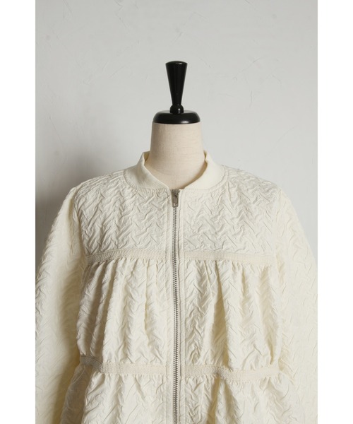 &. NOSTALGIA（アンドドットノスタルジア）の「【ZOZO限定】ふくれジャガードバルーンブルゾン（ブルゾン・レディース・アイボリー/ブラック・M）」の6枚目の写真