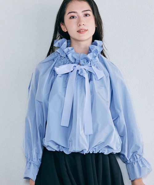 Audie a Muses(オーディアミューズ)の「メモリージップアップブラウス(シャツ/ブラウス・レディース・ブルー/オフホワイト/ブラック・FREE)」の17枚目の写真
