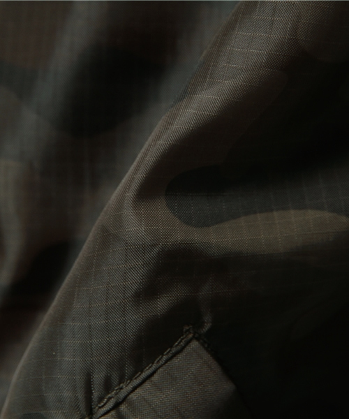 ※ALPHA（アルファ）の「【ALPHAXCIAOPANICTYPY】リバーシブルMA-1（ブルゾン・メンズ・ブラック/オリーブ・MEDIUM/LARGE）」の9枚目の写真