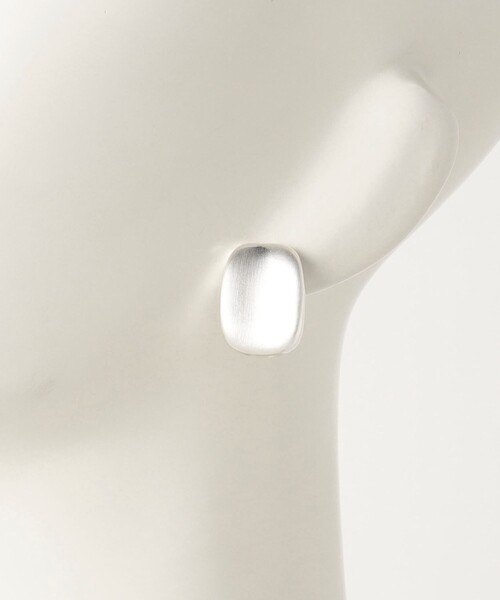 green label relaxing（グリーンレーベルリラクシング）の「スクエアプレート ピアス（ピアス（両耳用）・レディース・ゴールド/シルバー・FREE）」の10枚目の写真