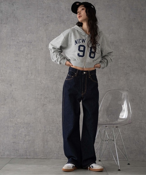 WEGO（ウィゴー）の「WEGO/【26年春 新色登場】ストレートデニムパンツ（デニムパンツ・レディース・ライトインディゴブルー/スカイブルー/ブラック系その他/ブラック/コバルトブルー/ダークブルー/インディゴブルー・SMALL/X-SMALL/LARGE/MEDIUM）」の17枚目の写真