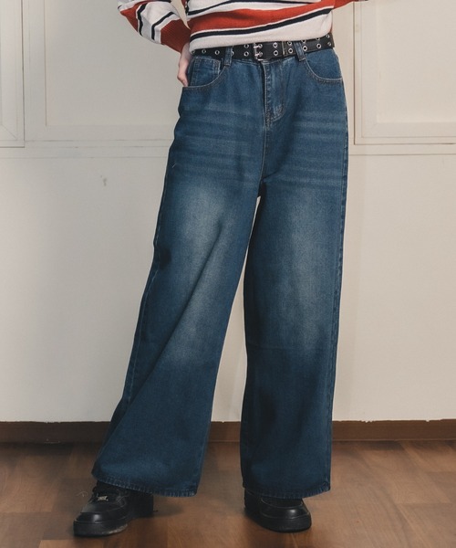 madrepadre(マドレパドレ)の「ワイドストレートメンズライクデニムパンツ(デニムパンツ・レディース・ネイビー・MEDIUM/LARGE)」の1枚目の写真