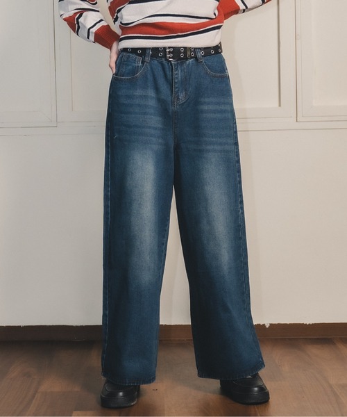 madrepadre(マドレパドレ)の「ワイドストレートメンズライクデニムパンツ(デニムパンツ・レディース・ネイビー・MEDIUM/LARGE)」の3枚目の写真