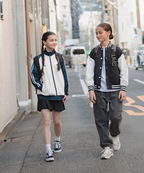 GLOBAL WORK（グローバルワーク）の「BIGトラックジャケット/291990（ジャージ・キッズ・ホワイト×ネイビー/グリーン・150cm/140cm/160cm/170cm）」の4枚目の写真