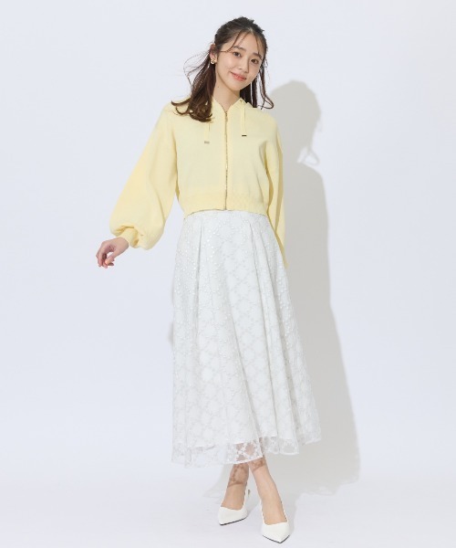 AND COUTURE（アンドクチュール）の「クロップドニットフーディー（パーカー・レディース・イエロー/ブルー/アイボリー/ブラック・FREE）」の14枚目の写真