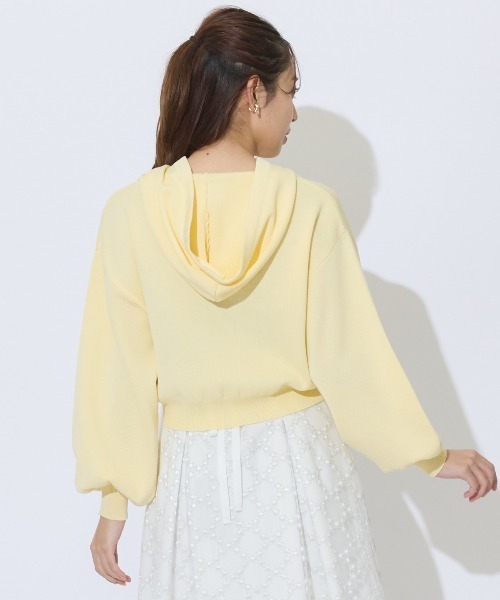 AND COUTURE（アンドクチュール）の「クロップドニットフーディー（パーカー・レディース・イエロー/ブルー/アイボリー/ブラック・FREE）」の13枚目の写真
