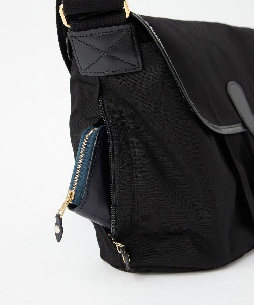 GLENROYAL（グレンロイヤル）の「【GLENROYAL/グレンロイヤル】J2-0031 フラップショルダーバッグ(ブリティッシュツイル)（ショルダーバッグ・メンズ・ブラック/ベージュ・00）」の8枚目の写真