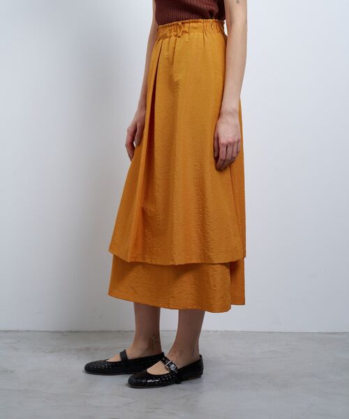 LANVIN en Bleu（ランバンオンブルー）の「撥水レイヤードスカート（スカート・レディース・オレンジ/オフホワイト/ブラック・38/36）」の8枚目の写真