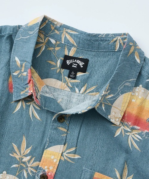 BILLABONG(ビラボン)の「BILLABONG メンズ CORDOBA SS 半袖シャツ 【2025年春夏モデル】/ビラボン総柄プリント半袖シャツ(シャツ/ブラウス・メンズ・ブルー系その他/アイボリー/ブルー・MEDIUM/LARGE/X-LARGE)」の8枚目の写真