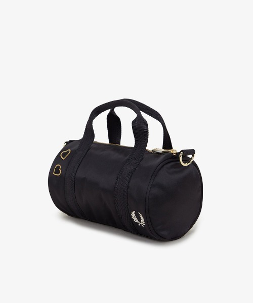 【FRED PERRY】★人気★エイミー ミニ バケットバッグ Fred Perry amy mini bucket bag black | ASOS