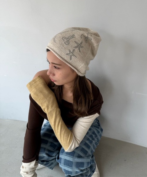 SANSeLF（サンセルフ）の「【SANSeLF】 ビジューグラフィックビーニー ニット帽 ストーン sana25a002（ニットキャップ/ビーニー・レディース・アイボリー/ブラック/グレー・FREE）」の2枚目の写真