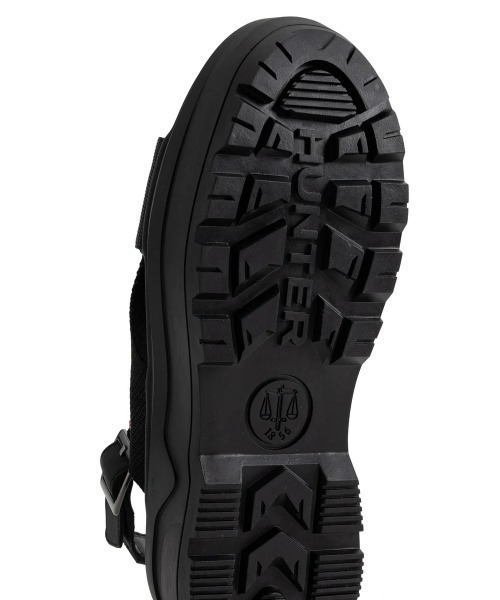 HUNTER(ハンター)の「【HUNTER】 U CITY REBEL WEBBING CROSS-OVER SANDAL シティレーベルウェビィングクロスオーバーサンダル(サンダル・レディース・ブラック・5/6/4)」の5枚目の写真