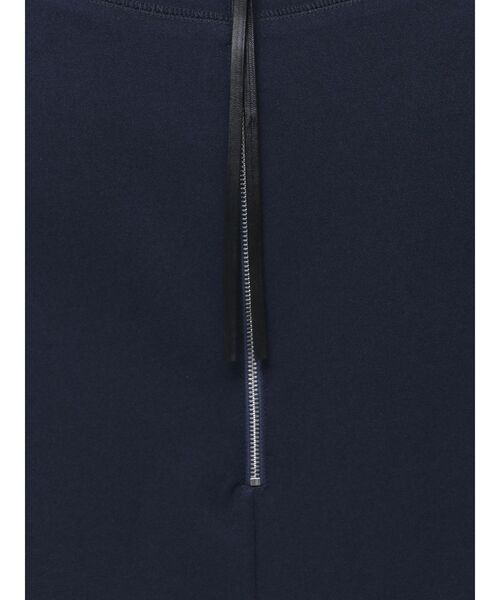 ELENDEEK（エレンディーク）の「オフネックカットソー（Tシャツ/カットソー・レディース・オフホワイト/ブラック/ネイビー・FREE）」の19枚目の写真