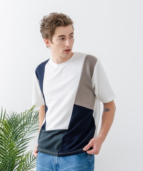 Blue Standard (ブルースタンダード)の「【Blue Standard:ブルースタンダード】ドライリップル 切り替デザインTシャツ カットソー 吸水速乾 ストレッチ イージーケア さらさら快適(Tシャツ/カットソー・メンズ・ブラック系その他/ブルー系その他/ホワイト系その他/ホワイト系その他2/ブラック系その他2/グリーン系その他2・MEDIUM/LARGE/X-LARGE)」の1枚目の写真