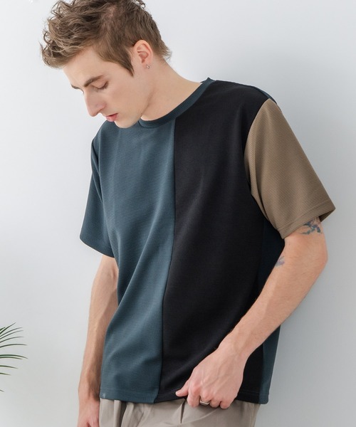 Blue Standard (ブルースタンダード)の「【Blue Standard:ブルースタンダード】ドライリップル 切り替デザインTシャツ カットソー 吸水速乾 ストレッチ イージーケア さらさら快適(Tシャツ/カットソー・メンズ・ブラック系その他/ブルー系その他/ホワイト系その他/ホワイト系その他2/ブラック系その他2/グリーン系その他2・MEDIUM/LARGE/X-LARGE)」の5枚目の写真