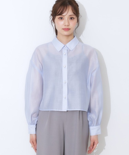 couture brooch（クチュールブローチ）の「【洗える・オシャレな透け感】パール調ボタンシアーシャツ（シャツ/ブラウス・レディース・サンドベージュ/アイボリー/サックスブルー/ホワイト系3・42/38/36）」の13枚目の写真